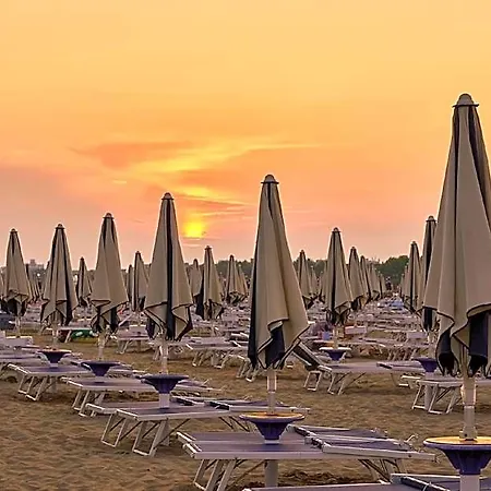 Flat With Big Terrace With Fireplace Next To Sea Apartment Bibione