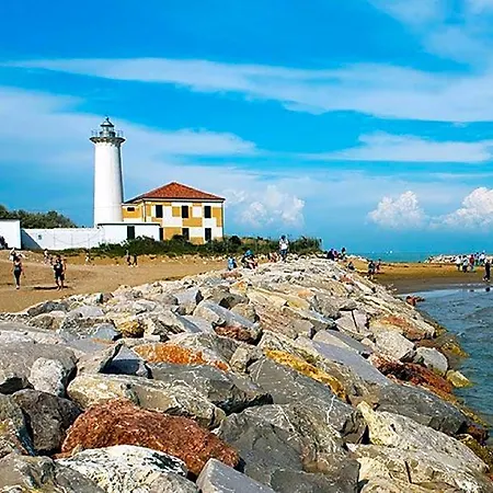 Ξενοδοχείο Flat With Big Terrace With Fireplace Next To Sea Μπιμπιόνε